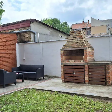 Διαμέρισμα Maja *